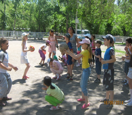 http://kargoo.kz/media/img/photogallery/539fc1664ecd2.png?t=539fc1669bdc1