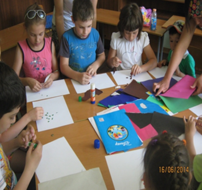 http://kargoo.kz/media/img/photogallery/539fc1a12f89b.png?t=539fc1a1d0495