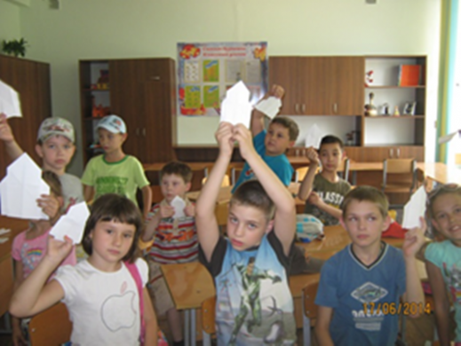 http://kargoo.kz/media/img/photogallery/53a14578f0e70.png?t=53a1457a07376