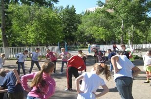 http://kargoo.kz/media/img/photogallery/53a27c5b7d311.jpg?t=53a27c5b7fb87