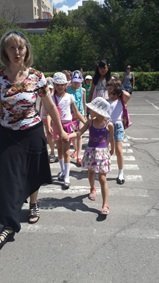 http://kargoo.kz/media/img/photogallery/53a27cdef07b0.jpg?t=53a27cdef2cdb