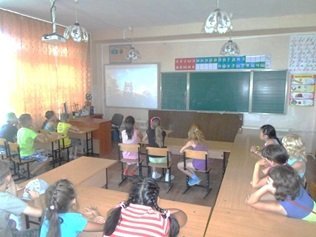 http://kargoo.kz/media/img/photogallery/53ad2b62be16b.jpg?t=53ad2b62c0847