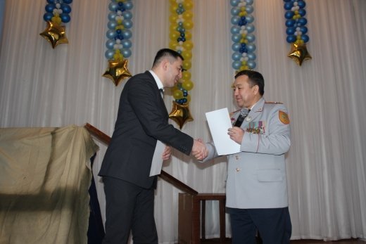 http://kargoo.kz/media/img/photogallery/555966f788bcc.JPG?t=555966fc6e195